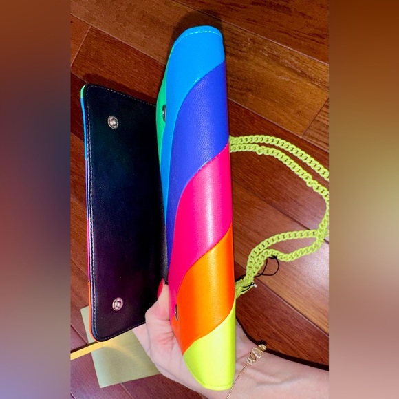 Kurt Geiger London Brixton Leather Shoulder/Crossbody. NWOT - Picture 10 of 16